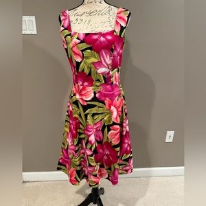 Flowers Hawaiian dress size 10 by Scarlet